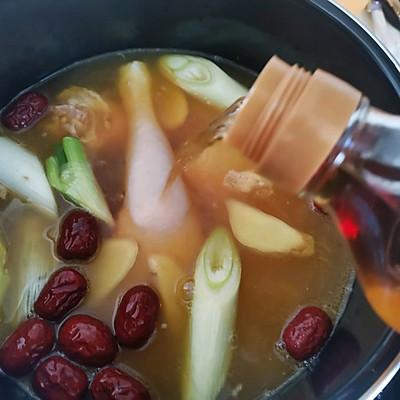 花胶老鸡炖汤 花胶老鸡炖汤要炖多久 花胶老鸡炖汤 花胶老鸡炖汤要炖多久