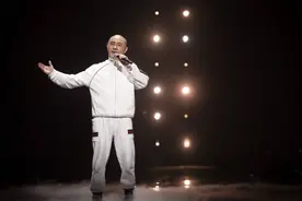 封面会客厅｜“小太阳”张卫健：用《追光吧》传递欢乐和正能量，最想突破跳舞图片