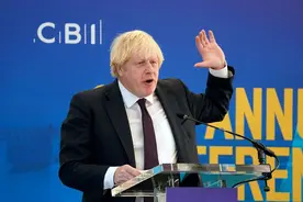 英首相约翰逊演讲忘词后尬聊：你们谁去过“小猪佩奇世界”？图片