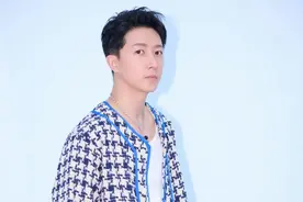 韩庚：旅途常冒险，人生探多元图片