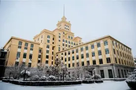 黑龙江大学：美好都将在冬日沉淀图片
