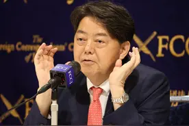 日防务省证实解放军罕见在台岛东部演习登陆 日外相称若台海有事将迅速撤离10万日本公民图片