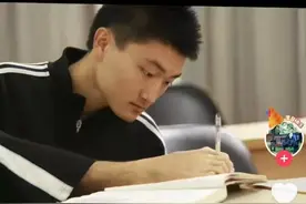 6岁失去双臂 26岁考上剑桥硕士 他还在创造奇迹图片