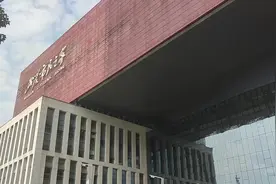 为“警务ATM”打call，身份证自助办理服务，照片自己选不满意可重拍视频封面