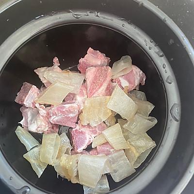 花胶煲汤加什么材料 2026年花胶的煲汤用什么搭配