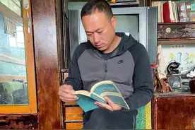 爆红的张同学：拍农村题材视频、两月涨粉千万，单身汉只是人设图片