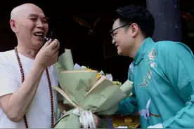 李伯清就散打评书公开表态：陈功接我的班，是没有问题了图片