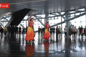 广州塔新疆歌舞快闪，新疆产品有望落地广州地标图片