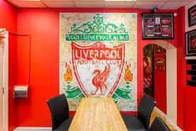 镜报：利物浦一线队目前可用的球员少于10人图片