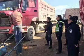 渑池公安跨省辗转多地追踪查扣销毁报废车辆除隐患图片