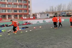 2022年潍坊实行新体育中考3+1改革，三大球跳绳成自选项目图片