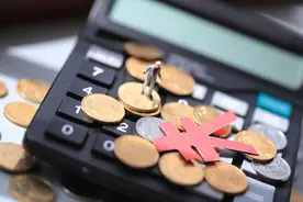 三成职场人国庆假期仍需加班，这三个行业从业者最忙图片