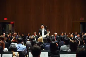 旅美艺术家冯大猷：用指挥棒奏出古典乐的新想象图片