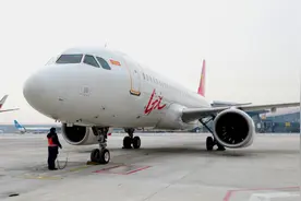 今起三家航空公司入场大兴机场运营，新航线可达青藏高原图片