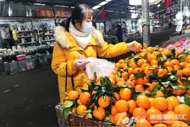 探访乌鲁木齐早市，品味城市烟火味图片