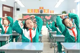 “双减”在行动丨德州：创编“古诗词手势舞”寓教于乐中学习传统文化图片