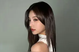 韩国女团ITZY成员YEJI社交网站发近照秀美貌图片