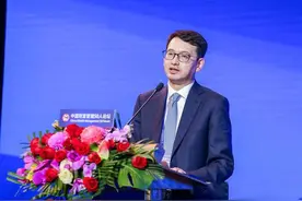 中植系接班人隐现，刘洋走向前台！内部人：解直锟外甥，能力强，深得信任图片