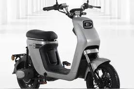 日评：2899元80公里！雅迪欧睿锂电车速览图片