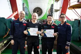 朝着万米深蓝“潜进”！浙大海洋学院师生马里亚纳海沟深潜记图片