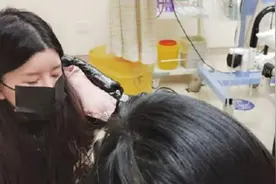 网友曝By2孙雨吞药轻生还喊话王力宏：她真有事，决不原谅你图片