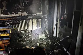 事发河北！电动自行车室内充电起火，房主被爆炸声惊醒！整个客厅烧着了……图片