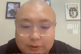 见义勇为的“南京胖哥”，近况让人心疼，肚子上需时刻挂着“袋子”图片