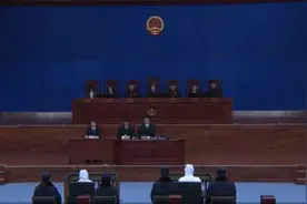 父亲为情杀亲生子女：重庆姐弟坠亡案中的畸形恋爱披露图片