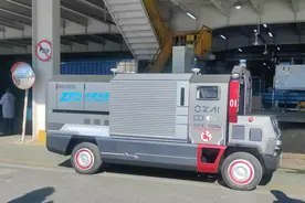 聚焦快递末端痛点 国内首款无人驾驶快递物流车在中通启动应用场景内测图片