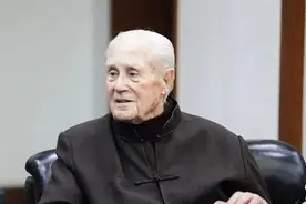 美国大兵娶中国女演员，花16年加入中国籍：做中国人，我很自豪图片