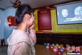 警营里的浪漫求婚告白图片