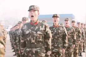 主题海报丨新战友的朋友圈图片