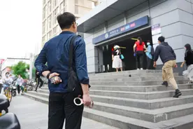 反扒便衣警察“小曹”：藏在人海中的隐形“守护者”图片