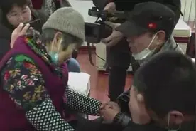 “娘，终于见到你了”因一个画面男子找到苦寻13年的母亲图片