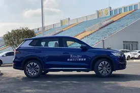 刚刚上市的比亚迪宋Pro DM-i开起来怎么样，我们为你体验了一番｜试驾图片