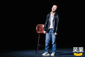 脱口秀演员小佳：首先自我愈合，然后带着我的观众一起和解图片