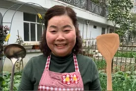 吸粉靠“妈妈的味道”，杭州大姐做美食视频收割500万粉丝，最长一条拍了8个月图片