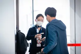 春运即将启动，航空公司推出无健康码通道等新服务图片