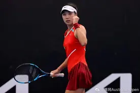 深圳小花王欣瑜取澳网正赛首胜，中国五金花首轮全部过关图片