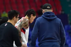 辽宁球迷问候“老叔”，郭士强杨鸣“互相学习”图片