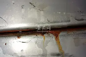 消防水箱遇“尴尬”：验收没过关但过了保质期 交费维修后仍漏水图片