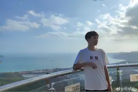 寻亲男孩刘学州最新动态在医院，舅妈：他与同父弟弟对比后落差大，曾患抑郁症图片