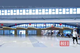 武汉站商铺完成提档升级，外观造型融入荆楚文化元素图片