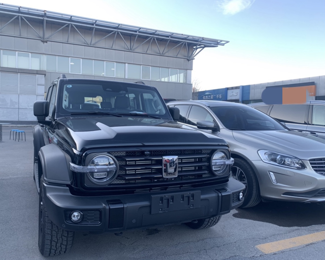 调查｜“疯狂”的坦克：一车难求，二手车商加价2万-7万卖新车