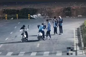 南宁13岁“鬼火少年”夜间飙车，交警蜀黍：马上到你家门口图片