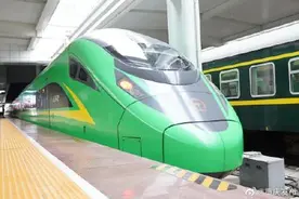 “绿巨人”来了，重庆西北环线动车开通图片