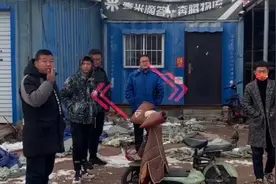 帮办丨工资不到位，德州申通快递多名员工罢工！负责人：已解决图片