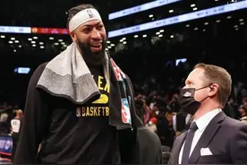 戴维斯：我的身体感觉不错 努力在防守端帮助球队图片