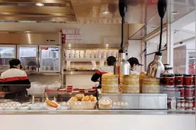 中国最大中式快餐集团乡村基狂奔上市图片