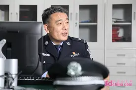 全国“双百政法英模”付绍刚：越是艰险越向前图片